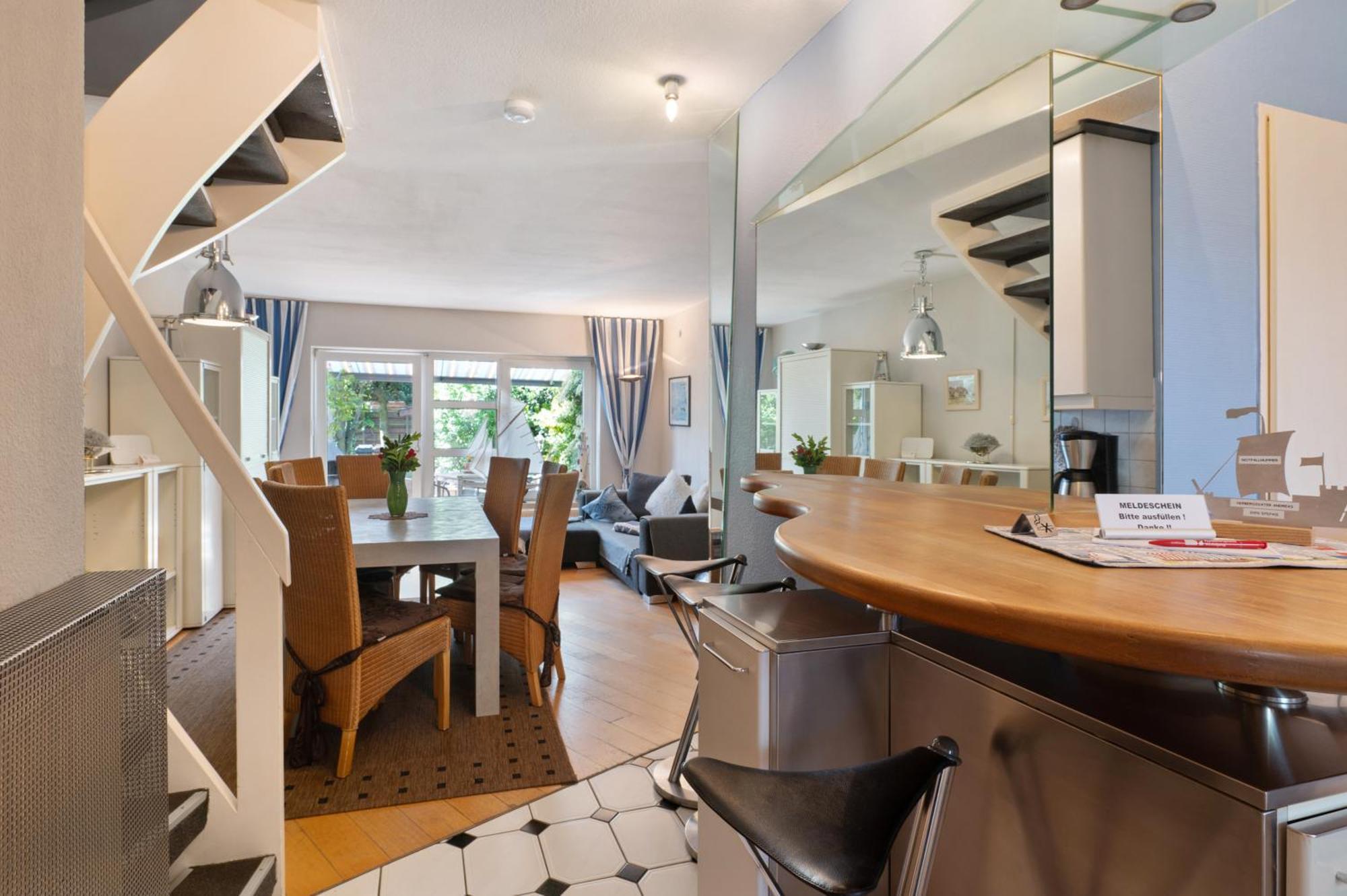 Schoenes Maritimes Haus Apartment