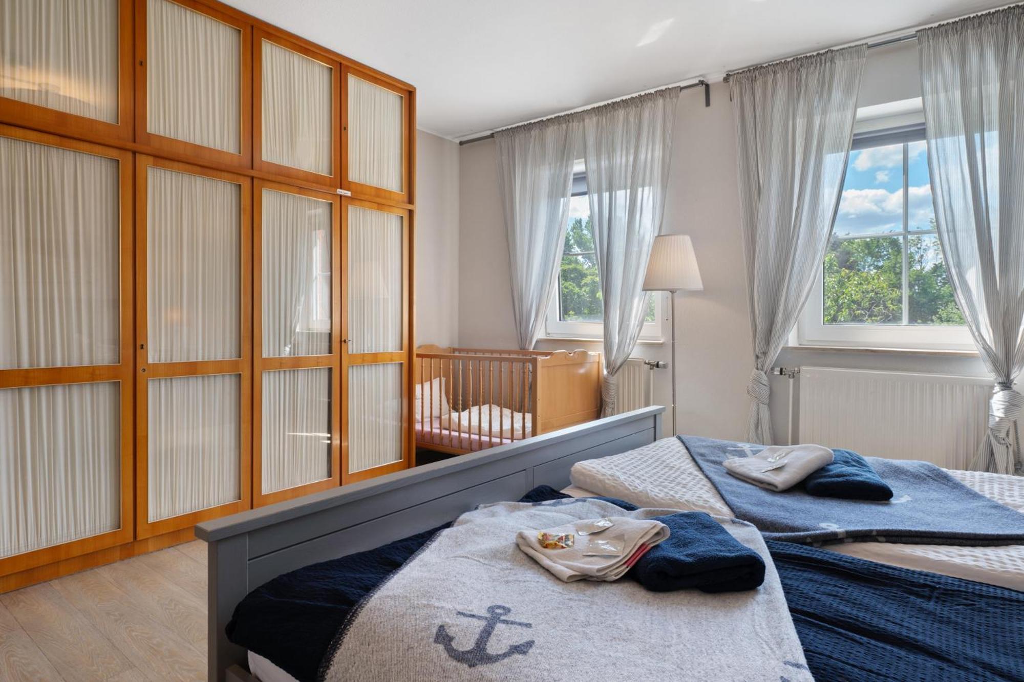 Schoenes Maritimes Haus Apartment *